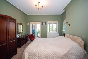 Bed 1- click for photo gallery